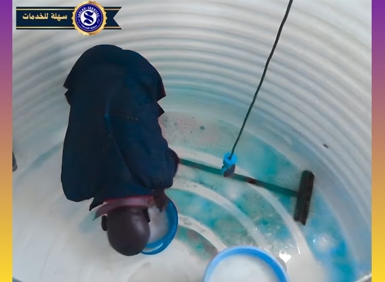 تنظيف خزانات المياه